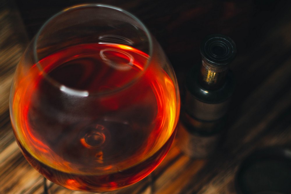 Бокал коньяка