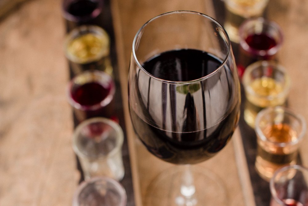 Бокал красного вина