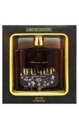 Коньяк Макар 25 лет 0,7 л