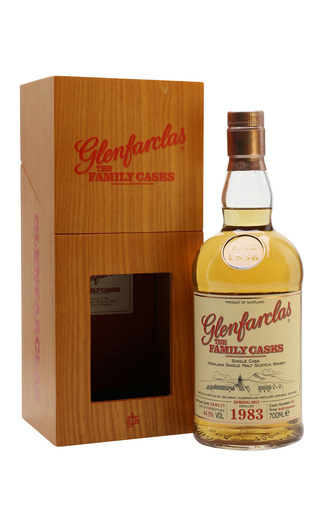 фото виски Glenfarclas 1983 Family Casks No. 49 0,7 л