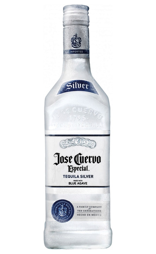 Хосе Куэрво Эспесиаль Сильвер 0.5 л фото текила Jose Cuervo Especial Silver 0,5 л