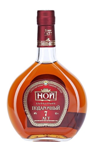 Коньяк Ной Подарочный 7 лет 0,5 л
