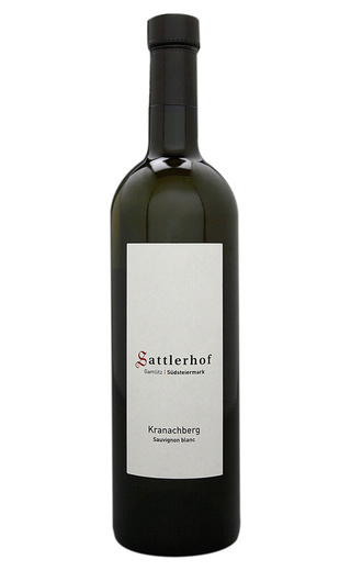 Заттлерхоф Кранахберг Совиньон Блан 2015 0.75 л фото вино Sattlerhof Kranachberg Sauvignon Blanc 2015 0,75 л