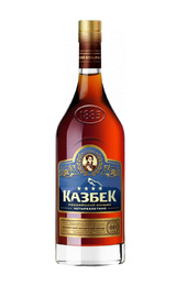 Коньяк Казбек 4 года 0,5 л