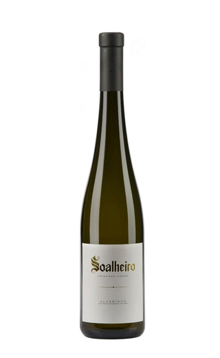 Соалейро Алвариньо Примейраш Виньяш 2018 0.75 л фото вино Quinta de Soalheiro Primeiras Vinhas Alvarinho 2018 0,75 л