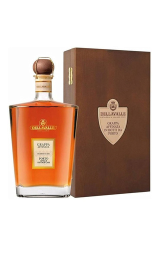 Граппа Dellavalle Affinata in botti da Porto 2004 0,7 л