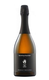 Игристое вино Bird in hand Sparkling Pinot Noir 2019 0,75 л