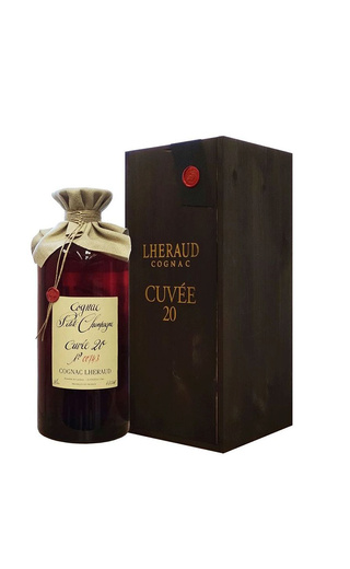 Коньяк Lheraud Cuvee 20 цена 0,7 л в деревянном ящике 11100 руб