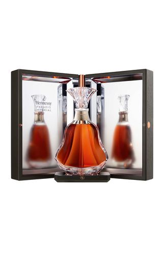 Коньяк Hennessy Paradis Imperial New Release цена 0,7 л 518760 руб