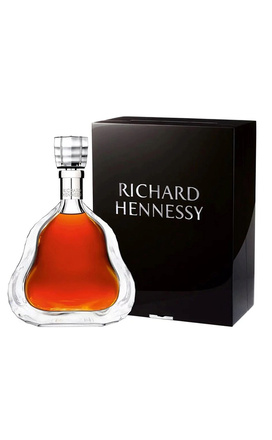 Hennessy RICHARD リシャール Коньяк Hennessy Richard цена 0,7 л в коробке 408000 руб., купить