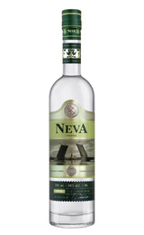 Водка Нева Классик 0,7 л